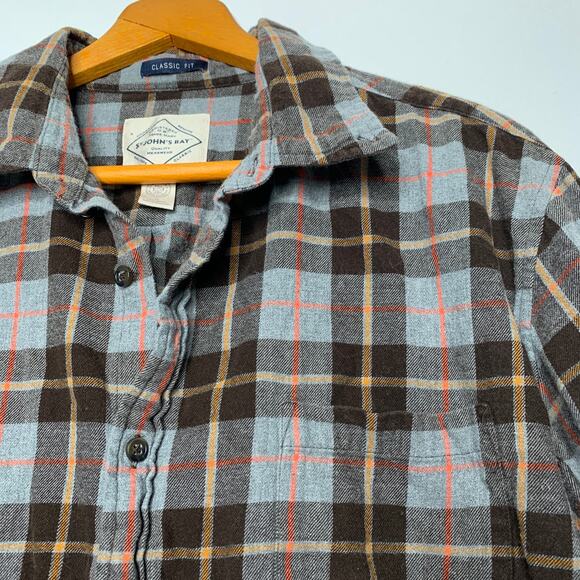 St. John's Bay men's unisex brown gray plaid flannel button down shirt XL - Picture 5 of 7